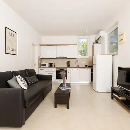 Grotta Appartement Pula