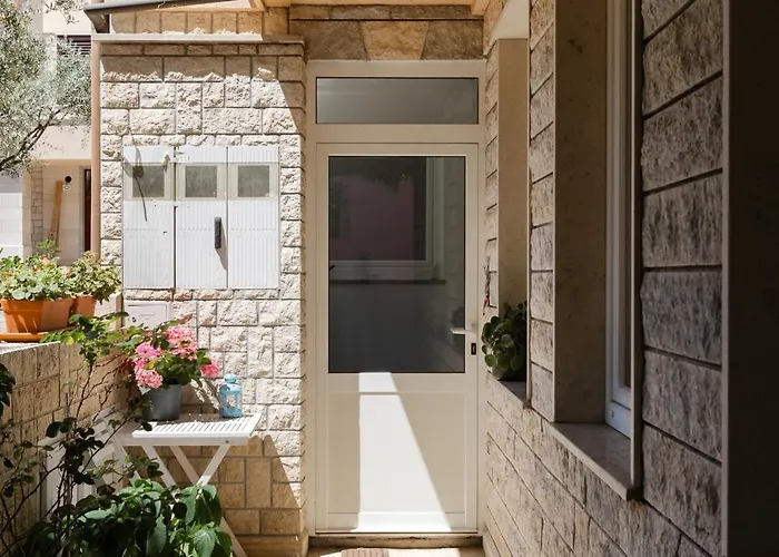 Grotta 아파트 풀라