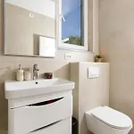 Grotta Apartment